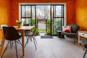 Hagley Park Facing 1 bed Ground level Apartment, Addington